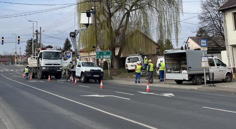 Tucatnyi helyen van áramszünet Heves megyében - Egerben a forgalmat is megakasztotta reggel