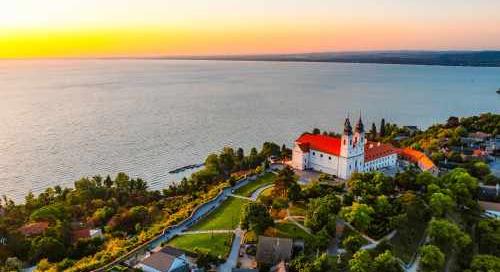 Nagy regionális különbségek a nyaralópiacon