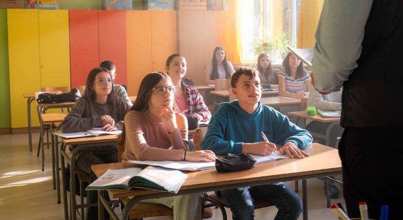 Megszűnhet a reggel 8-as iskolakezdés, ez a gimis tanárnő véleménye