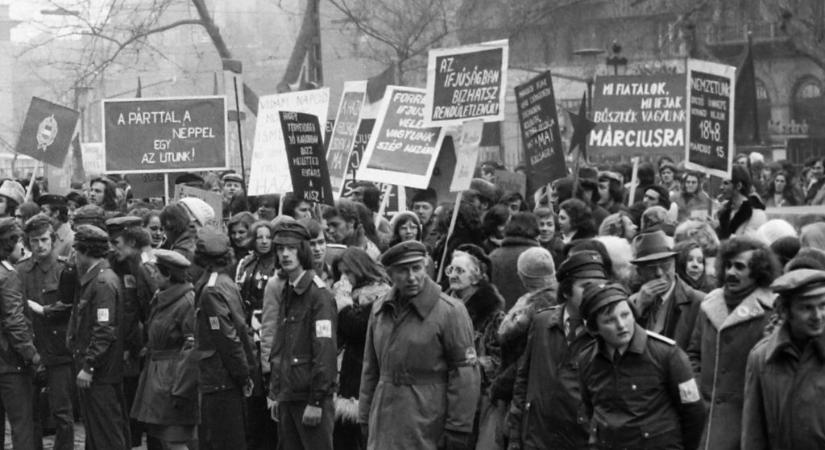 Úgy megijedt az állambiztonság a megzenésített Nemzeti Daltól, hogy egy jelentésben össze is keverték a Himnusszal