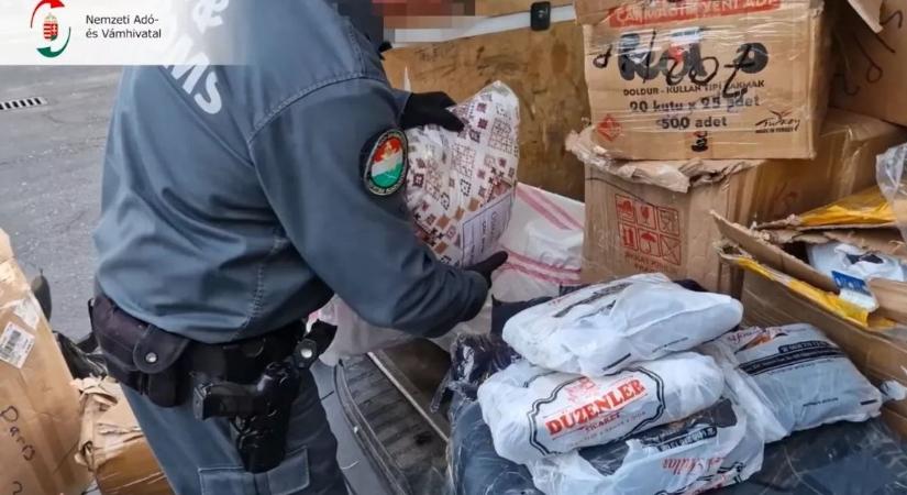 Gigafogás az M7-esen: Ezen még a sokat látott NAV-osok is ledöbbentek! (Videó)