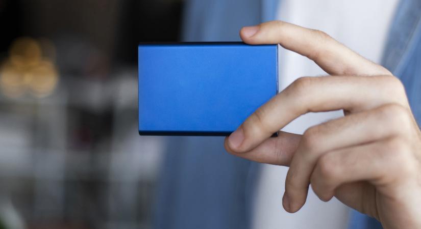 Új kék kártya jöhet a magyar munkahelyeken, de nem minden dolgozónak nyitja ki ugyanazt az ajtót