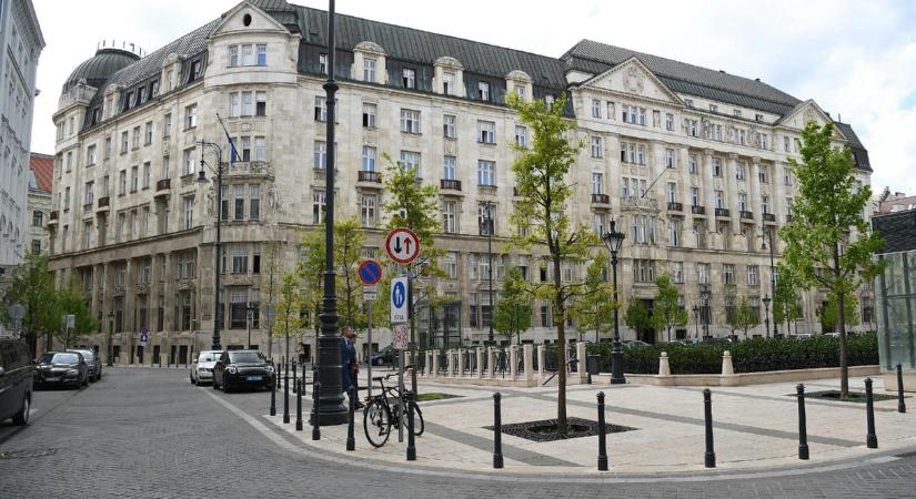 Magyar Péter azt ígéri, kormányra kerülés esetén semmissé nyilvánítják a Belügyminisztérium és a Pénzügyminisztérium eladását