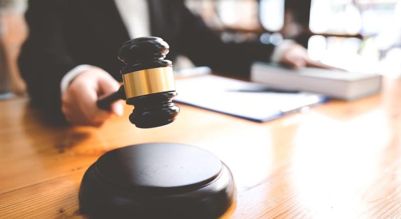 OBH: enyhén emelkedett tavaly a bíróságokra érkezett ügyek száma