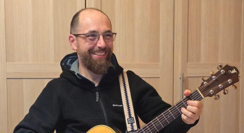 Regényi Balázs kapocs szeretne lenni Isten és ember között