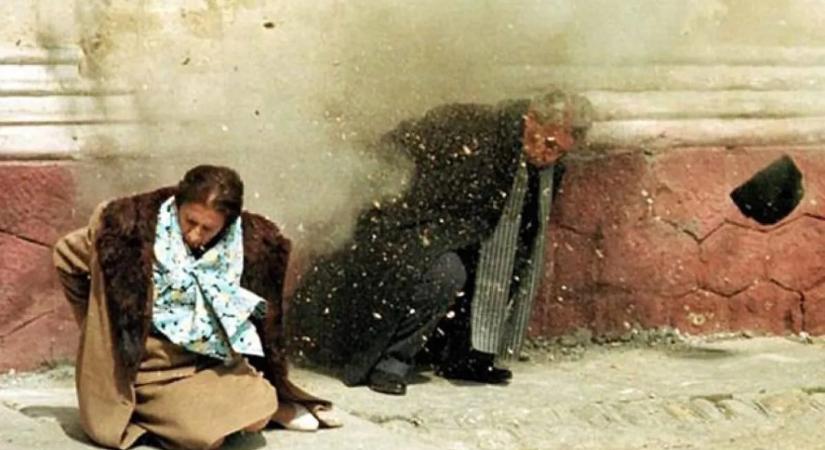 Kivégzés: megszólalt a katona, aki szitává lőtte Ceausescut – drámai felvételekkel