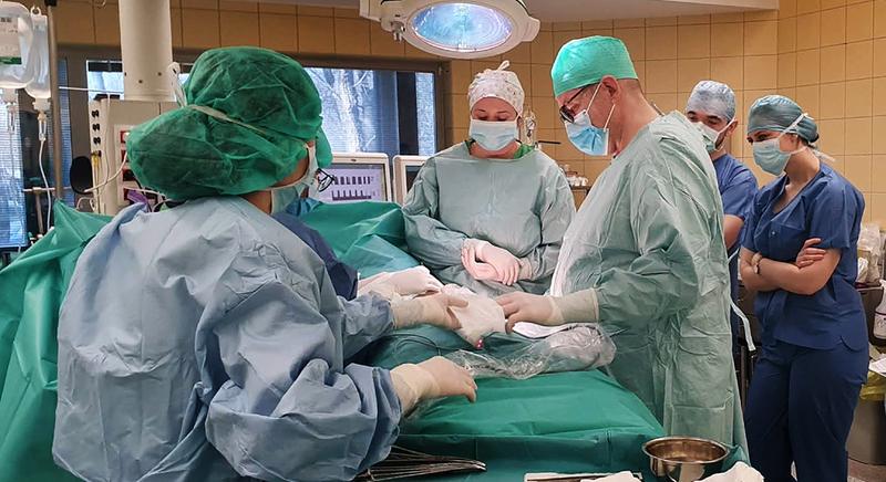 Az emlőműtétetek forradalmi Debrecenben