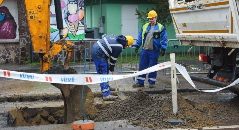 Csőtörés történt Debrecenben, mutatjuk a részleteket!