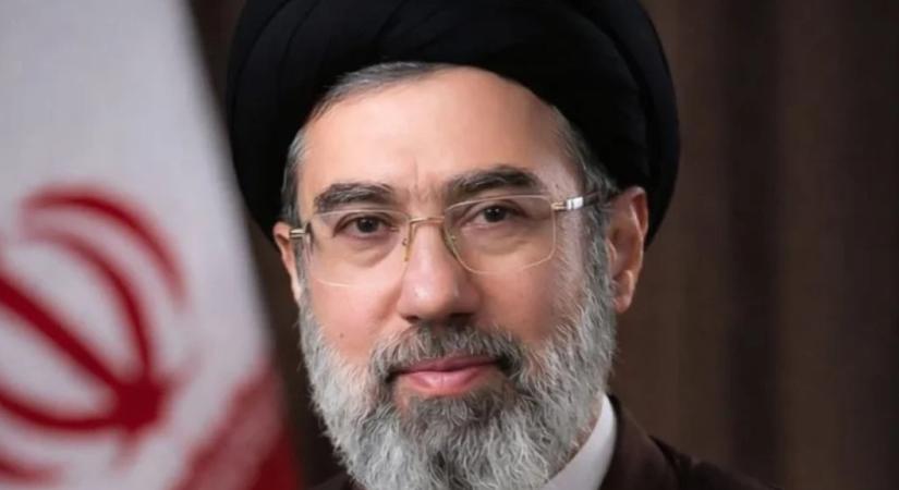 Az új ajatollah keményen válaszolt Amerika közvetítőinek