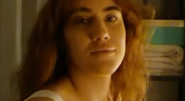 Az Elhiszem a rózsaszín felhők közül üzen: így hangzik a szerelem legszebb formája