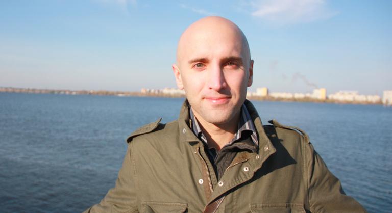 Az Európai Unió bloggereket és rádiósokat szankcionált hibrid fenyegetések miatt