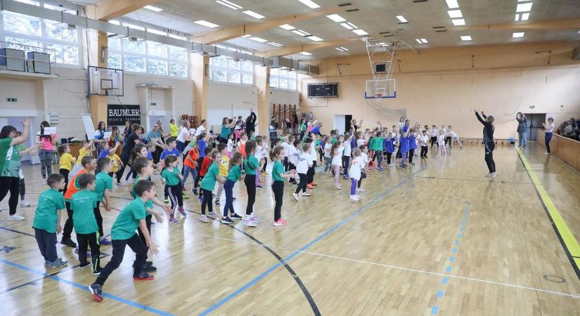 Újra lelkes ovisok vették birtokba a Sugár úti Sportcsarnokot - rengeteg fotó!