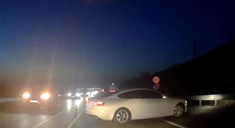 Életveszély az M1-esen: amit az őrült audis művelt, arra nincsenek szavak