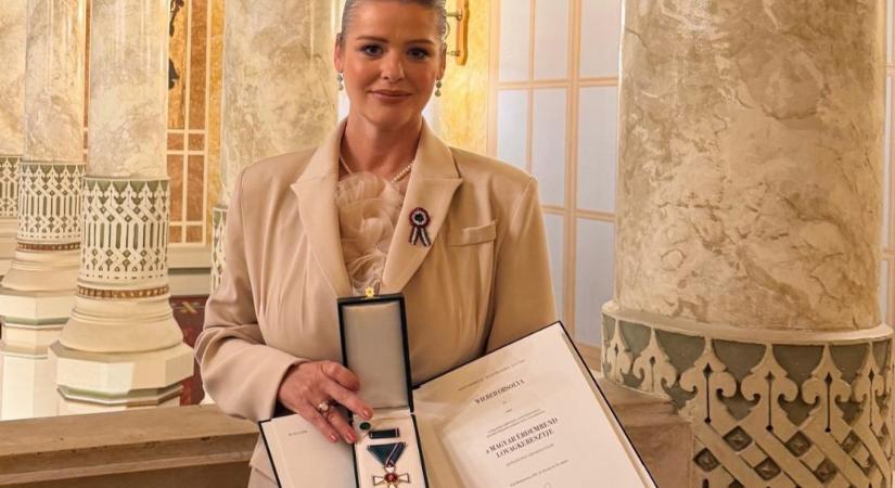 Rákay Philip asztrológus felesége is megkapta a Magyar Érdemrend lovagkeresztjét