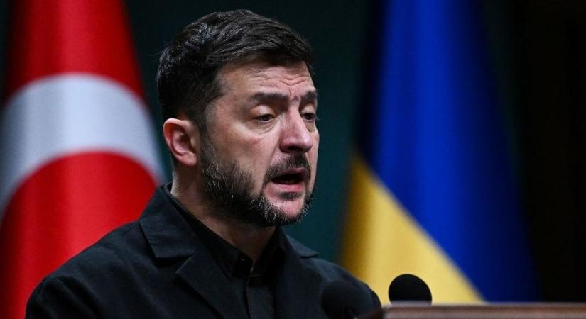 Zelenszkij a frontra küldené a vele vitázó parlamenti képviselőket