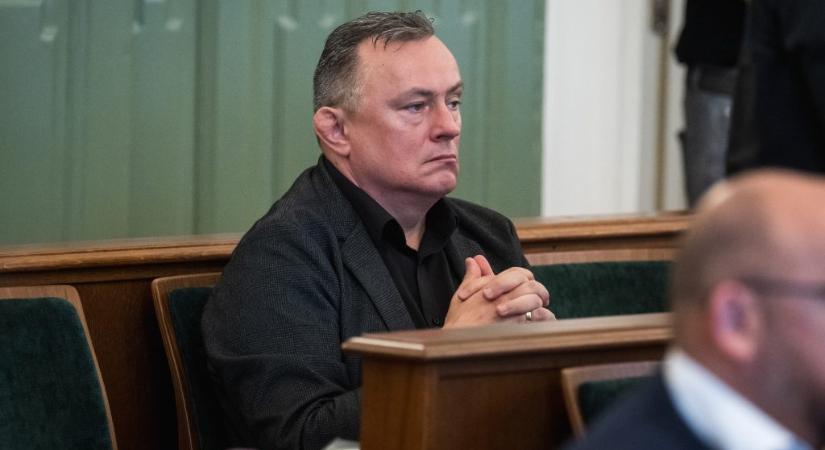 Törvényt sértett a győri fideszes képviselőjelöltet, mert gyerekek jelenlétében kampányolt