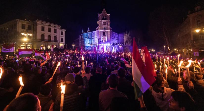 A Fidesz lendületben, a Tisza megfáradt