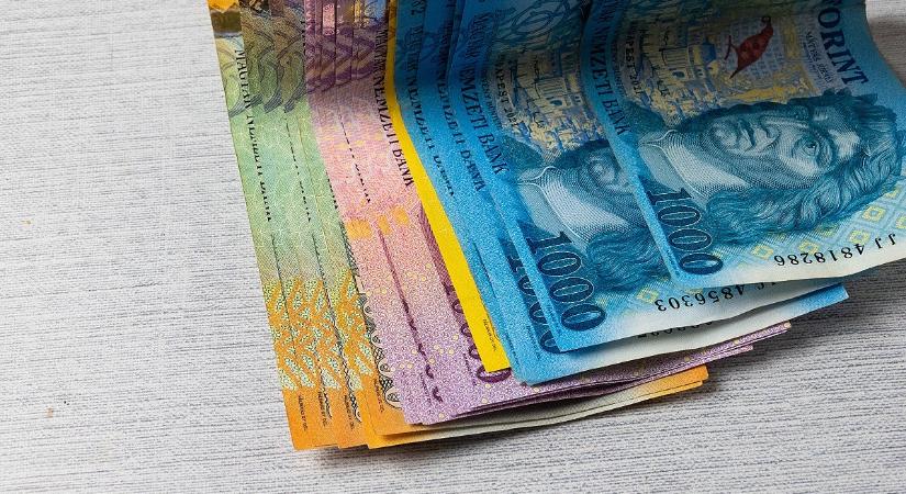 Itt a fordulat, erőt vett magán a forint