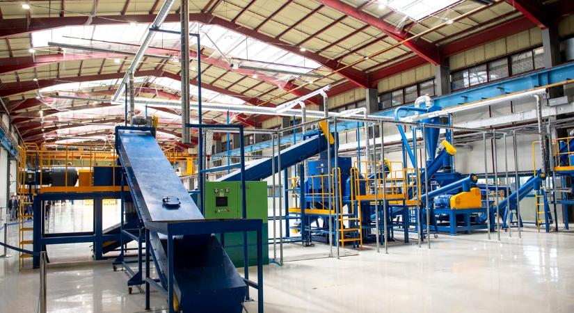 A veszélyes akkufeldolgozóra kiadott engedély a bíróságon támadja meg Bátonyterenye