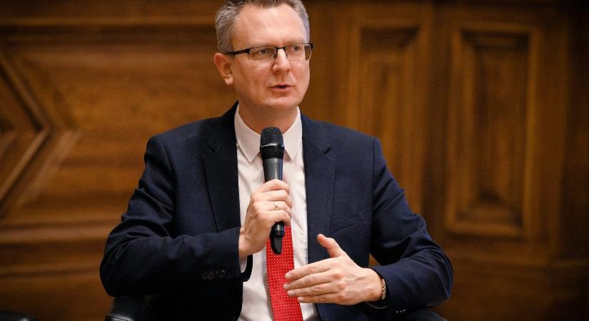 Rétvári Bence: a kormány 5,9 milliárd forintból újítja meg a Váci Szakképzési Centrumot