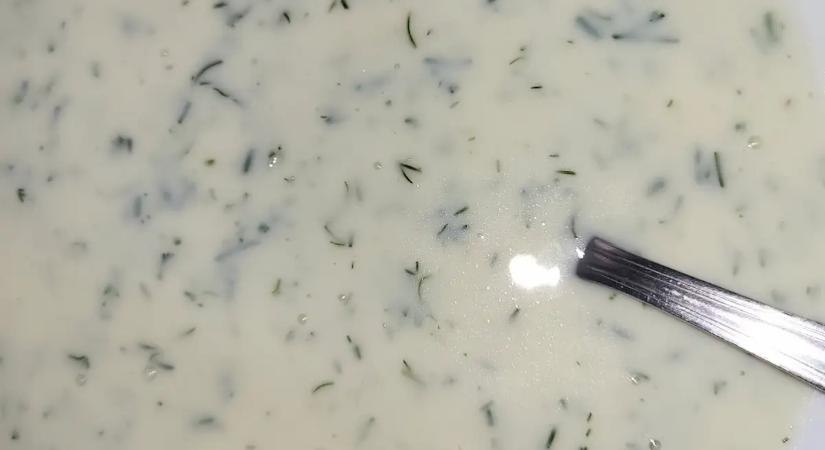 Gyerekkorunk legfinomabb szósza: a kapormártás, ami mai napig kedvencünk