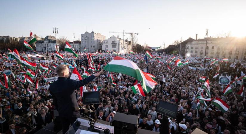 Magyar Péter szerint a Fidesz már a vereségre készül