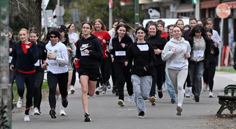 1848 métert futottak Egerben