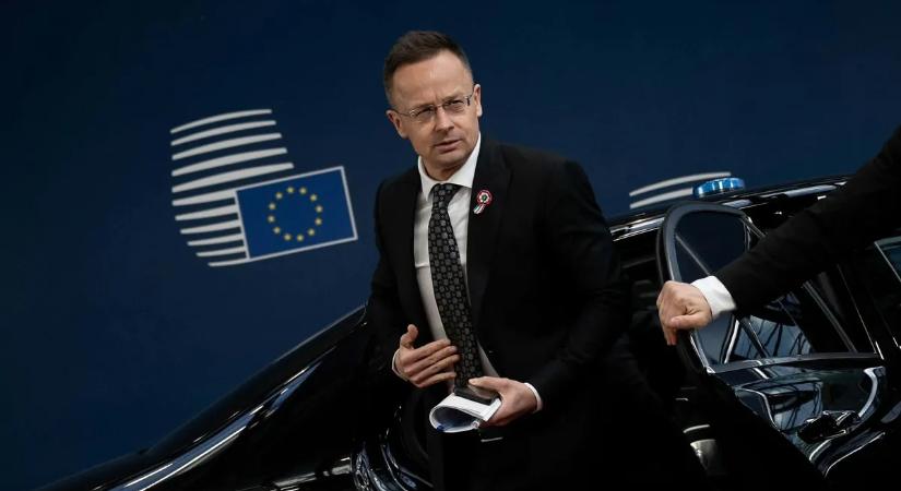 Szijjártó Péter: A jelenlegi helyzetben egy nullkilométeres bohóc tönkreteheti az országot