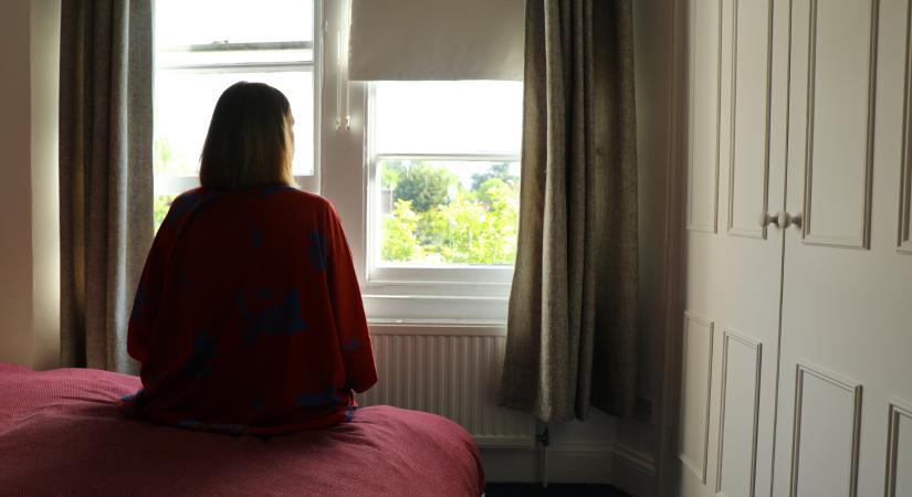 35 évesen elölről: „A szívem mélyén érzem, hogy a férjem épp most fekszik le valakivel”