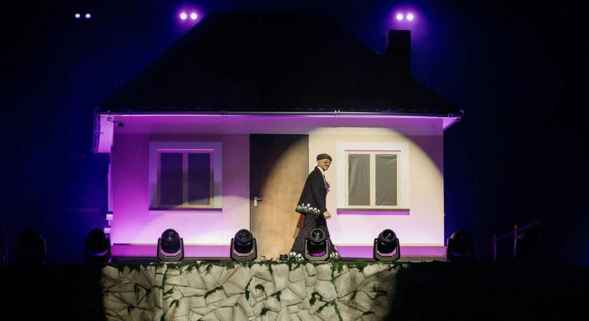 „EBBEN NŐTTEM FEL, MOST KÖRBEVISZLEK, GYERE BE” Dzsúdló / MVM Aréna