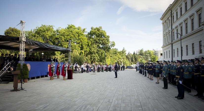 Meghalt egy harmadéves honvédtisztjelölt az Nemzeti Közszolgálati Egyetem budapesti campusán