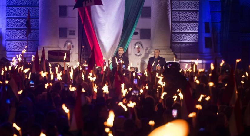 Miniszterelnöki fórum Dunaújvárosban – mindenkit várnak a Dózsa mozi elé