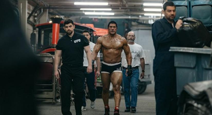 Zúzógép: Egy őszinte film arról, hogy milyen mély dráma húzódik meg a csillogás mögött... (kritika)