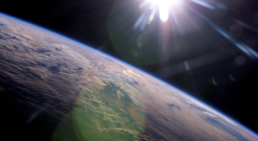 Világméretű egyensúly: csillagászati mérföldkőhöz érkezik a Föld pénteken, de mit jelent ez nekünk?