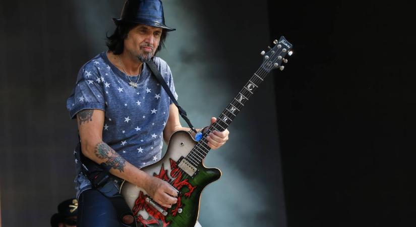 Kiderült mi okozta Phil Campbell, a Motörhead egykori gitárosának halálát