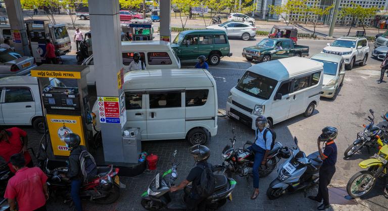 Fojtogató olajhiány: van, ahol már bevezették a négynapos munkahetet