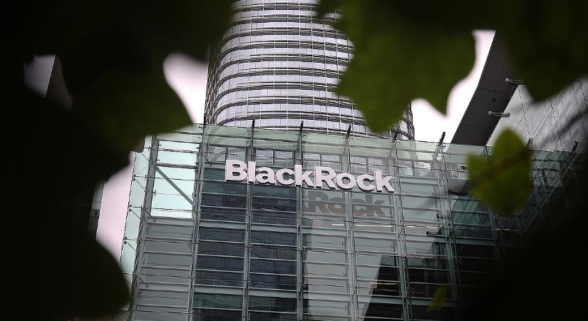 Pánikra semmi ok: ezért korlátozza a pénzkivonást a BlackRock és a Morgan Stanley