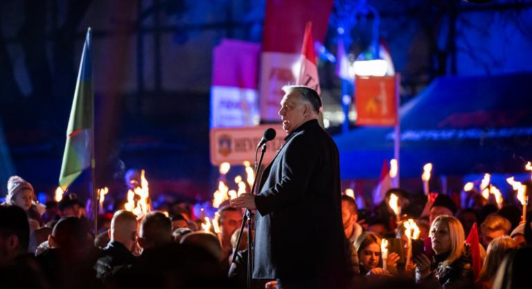 Országjárás: „Most nagy a nyomás, ezért Orbánnak is ki kellett mennie az emberek közé”