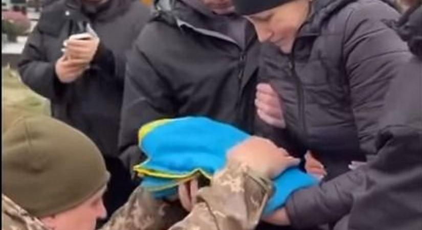 Sokkal több a hősi halott, mint amennyit beismert Zelenszkij - videóval