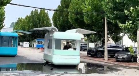 Szárnyas vendégvadász – A nap videója