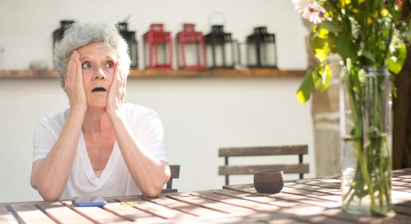 Kiderült a bűvös szám, ami 90 ezer magyar nyugdíjas pénztárcáját robbanthatja fel