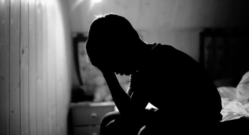 Már azért is felpofozta a kisgyermekeit egy apa, ha azok rászóltak, hogy ne bánta az anyjukat, vagy nem öblítették le vízzel a hátát fürdéskor