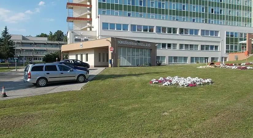Túl későn kapott ellátást egy nő Ajkán, halála miatt 540 ezer forintos bírságot kapott három orvos