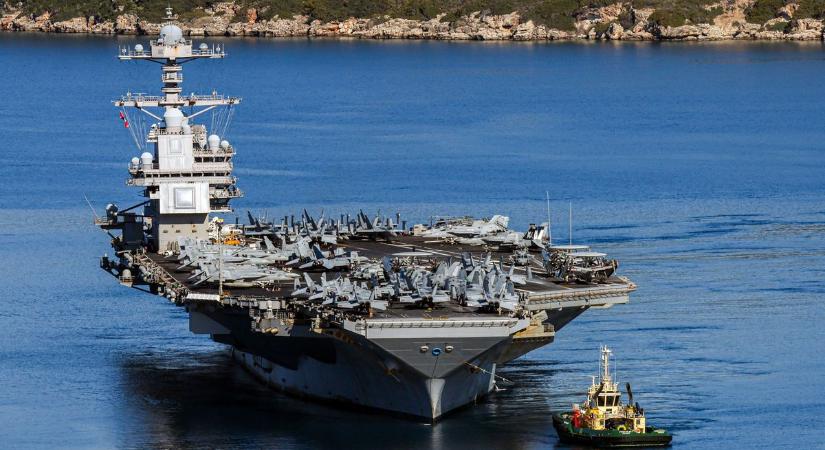 Lángok csaptak fel a világ legnagyobb hadihajóján: most került igazán bajba Amerika – az iráni háború legfontosabb fegyverét vesztheti el