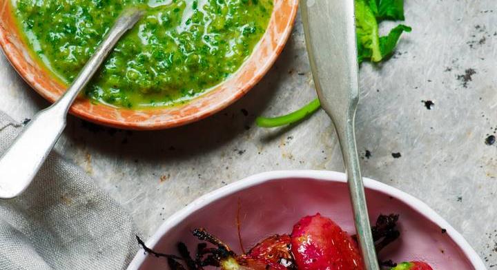 Krémes reteklevélpesztó: tökéletes szendvicskrém vagy tésztafeltét