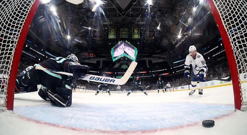 NHL: Nyitika Hucserov parádézott a Kraken ellen