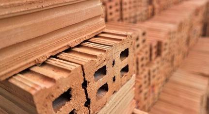 Jelentős, akár 15%-os áremelkedés várható az építőanyagok piacán