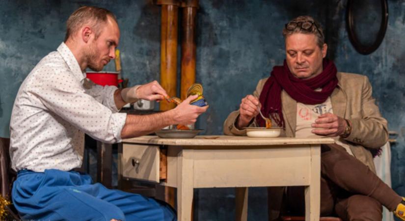 Mi történik két emigráns között egy pincében? Hamarosan kiderül