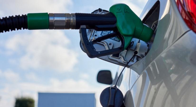 Minden nap áremelés: csütörtökön újabb nagy drágulás jön a nem árstopos üzemanyagoknál