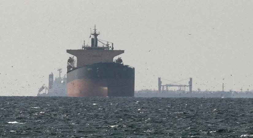 Nincs mindenki előtt zárva a Hormuzi-szoros